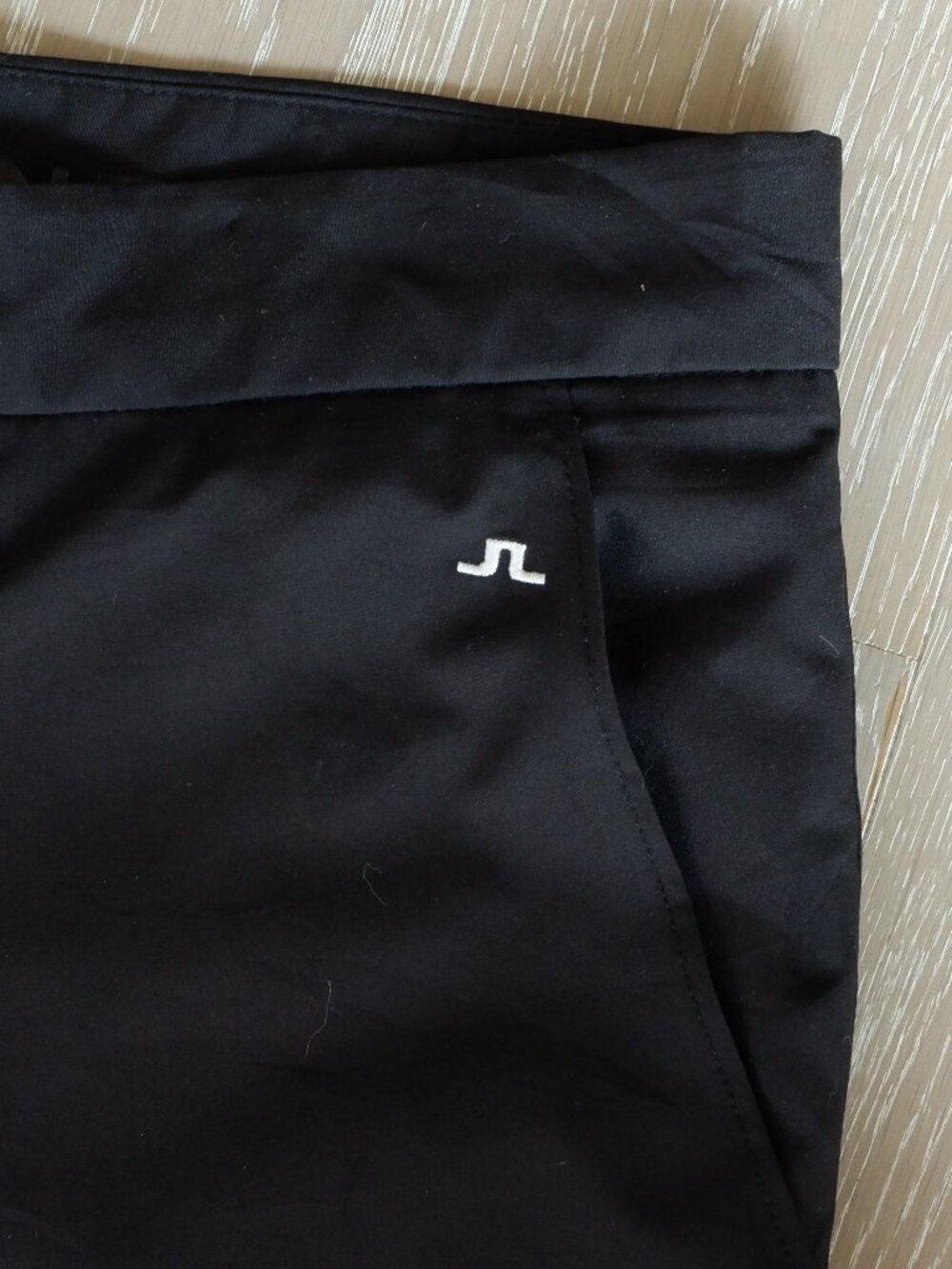 J.Lindberg Black Performance Golf Shorts - Men's Waist W36" - Picture 6 of 8